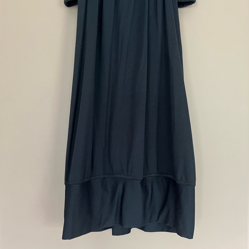 {Lululemon} No Limit Tank in Black - Womens 4 - Picture 3 of 8
